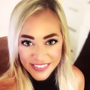 Meet your Posher, Leigh